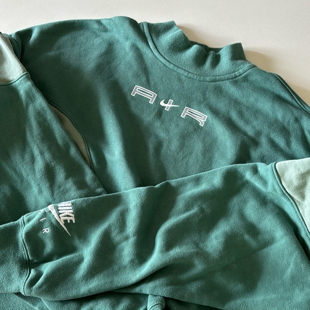 Nike Air teal green mock neck/crop sweatshirt. Size small